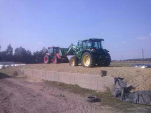 John Deere 5720