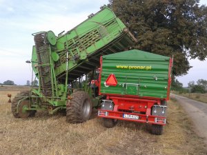 Stoll v202 + Pronar T672/2