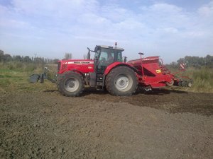 Massey Ferguson 7495 vt + HORSCH EXPRESS 3TD