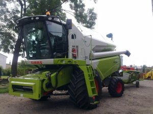 Claas Tucano 450