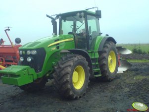 John Deere 7730