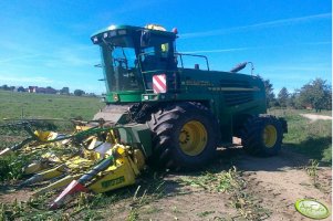 John Deere 7400