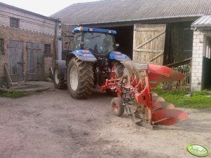 New Holland T6050