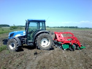 New Holland T4030 Deluxe & Agregat talerzowy 2.7m Agro-Masz