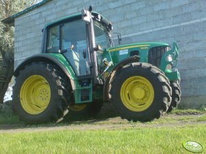 John Deere 6230