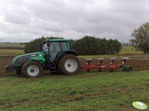 Valtra T131Hi-Tech + Kverneland EM 100