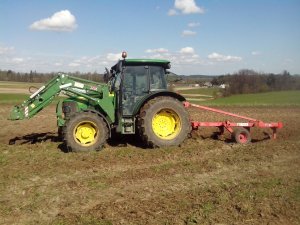 John Deere 5080 M + Unia Tur 4+1