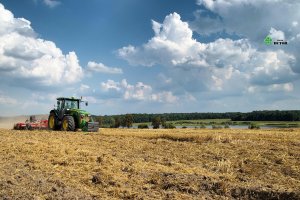 John Deere 8360R + Horsch Joker 6 HD