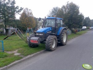 New Holland TM165