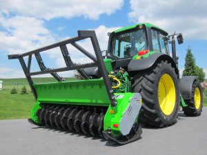 Fao Far 2.364DT + John Deere 6630