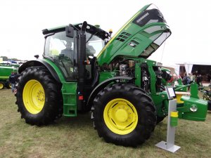 Ciągnik John Deere 6140 R - wystawa rolnicza Agro Show 2013