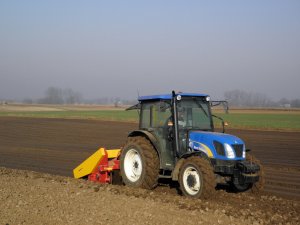 New Holland T4020 + Weremczuk Aur 2