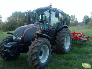 Valtra A83