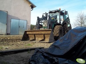 Valtra A83 Hi-Tech & tur stoll