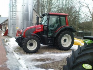 Valtra N82