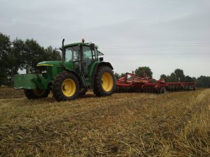 John Deere 6610 + brona talerzowa Kverneland 6m