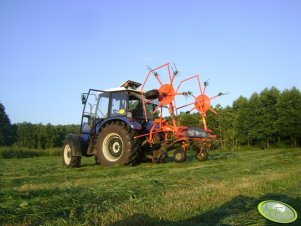 Farmtrac 70 4WD + Kuhn GF 502