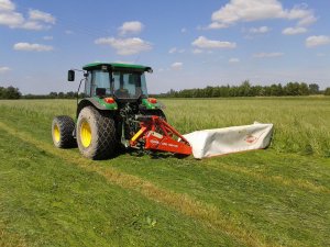 John Deere 5820 + Kuhn GMD 700 GII