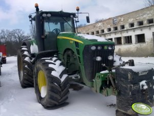John Deere 8130