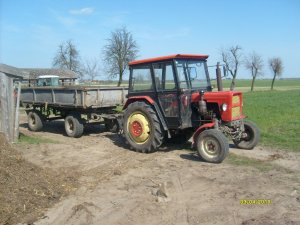 Ursus C-330 i przyczepa sanok