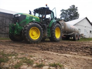 John Deere 6140M + Pichon 8000L