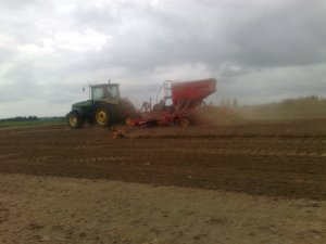 John Deere & Vaderstad