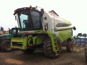 Claas Tucano 450