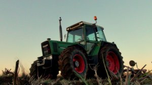 Fendt 310 lsa + pług Atlas