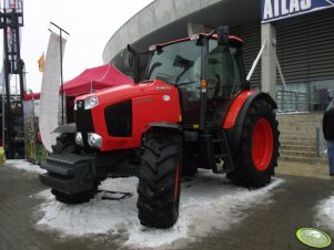 Kubota M135GX