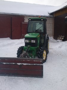 John deere 5215v