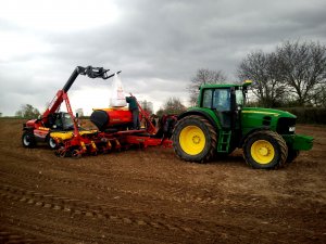 John Deere 7530 Premium oraz Vaderstad Tempo