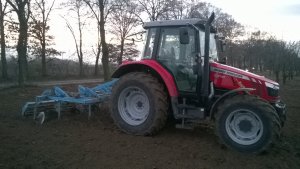 Massey Ferguson 5410 & Lemken smaragd 7