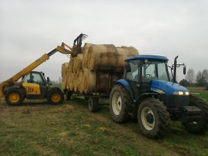 New Holland TD80D+Platforma i JCB 530/70