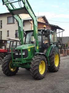 John Deere 5100M