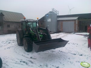 Deutz Fahr Agrofarm 430 TTV + Stoll FZ 30 Profiline