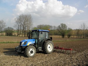 New Holland T4020 + POM Augustów 5
