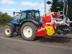 New Holland TM120 + Pottinger Vitasem 302A