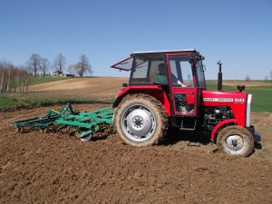 Massey Ferguson 255 + Agregat uprawowy