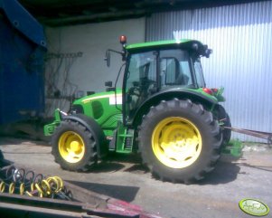 John Deere 5100R