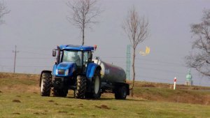 New Holland T7510