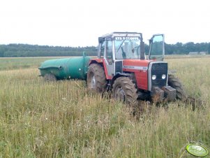 Massey Ferguson 698 + beczka