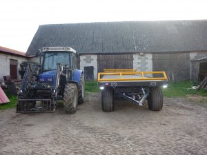 Farmtrac DT 685 i Wielton PRS-3S/S14