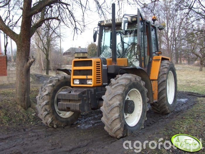 Obraz traktor Renault 106.14 id275298 Galeria rolnicza