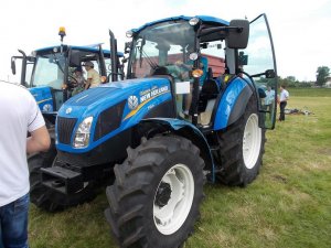 New Holland T4.85