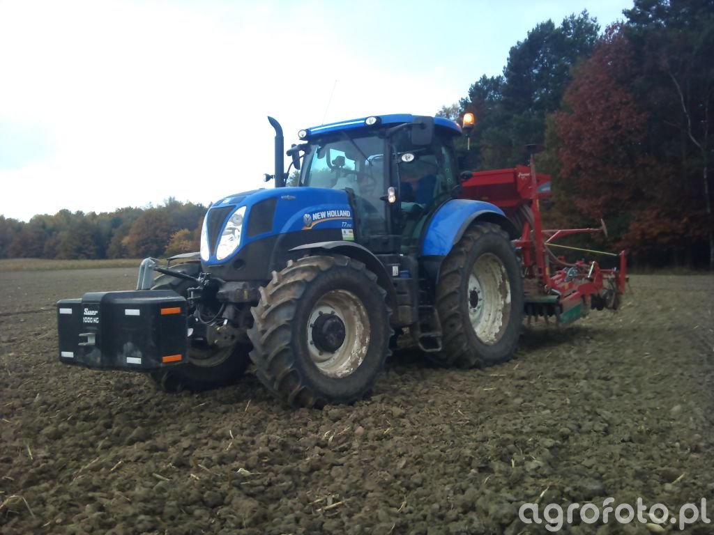 New Holland T7.210 + Kverneland Accord s-drill 3m