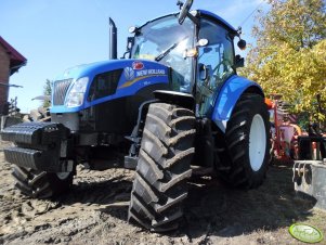 New Holland T5 z siewnikiem Gaspardo SP4