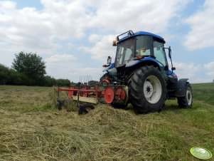 New holland TD70D + akpil 