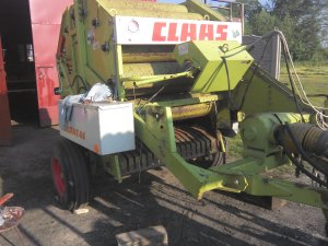 Claas Rollant 44