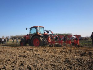Kubota m135gx + Kuhn