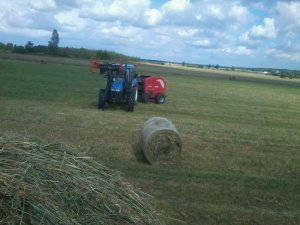 New Holland td5030 & Metal-Fach Z562 RN